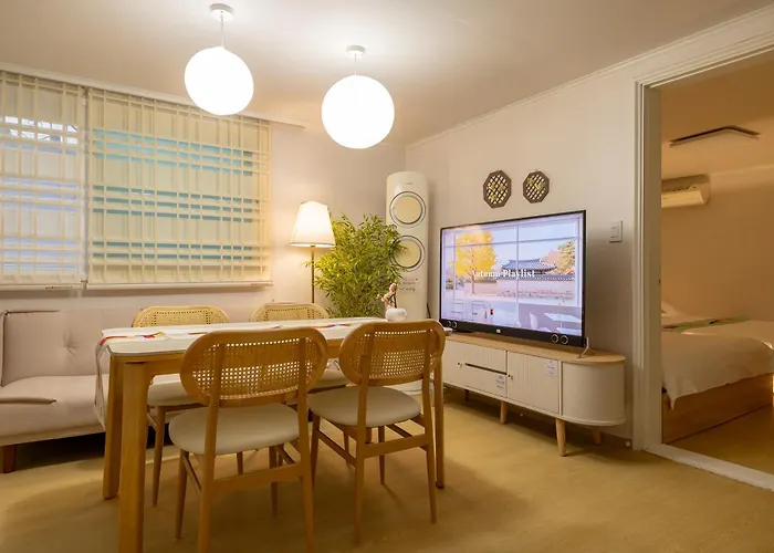 公寓 5min, Stn, 3r5b, Group, Family, Good Location For Travel, Myeongdong, Itaewon, Hongdae